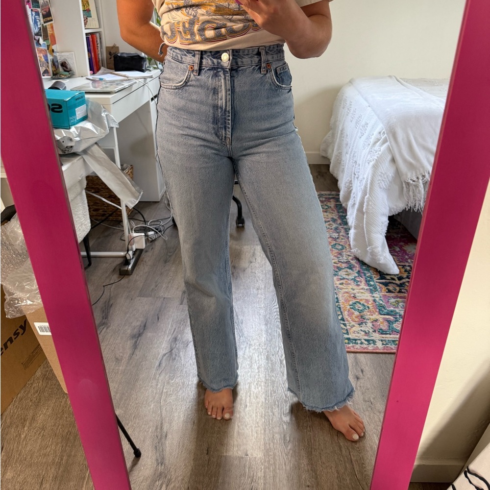 ❌SOLD❌ Zara High-Rise Wide Leg Jeans